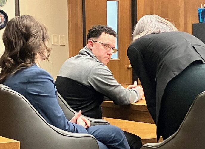 Lawrence man pleads not guilty to molesting young girls at sleepovers ...